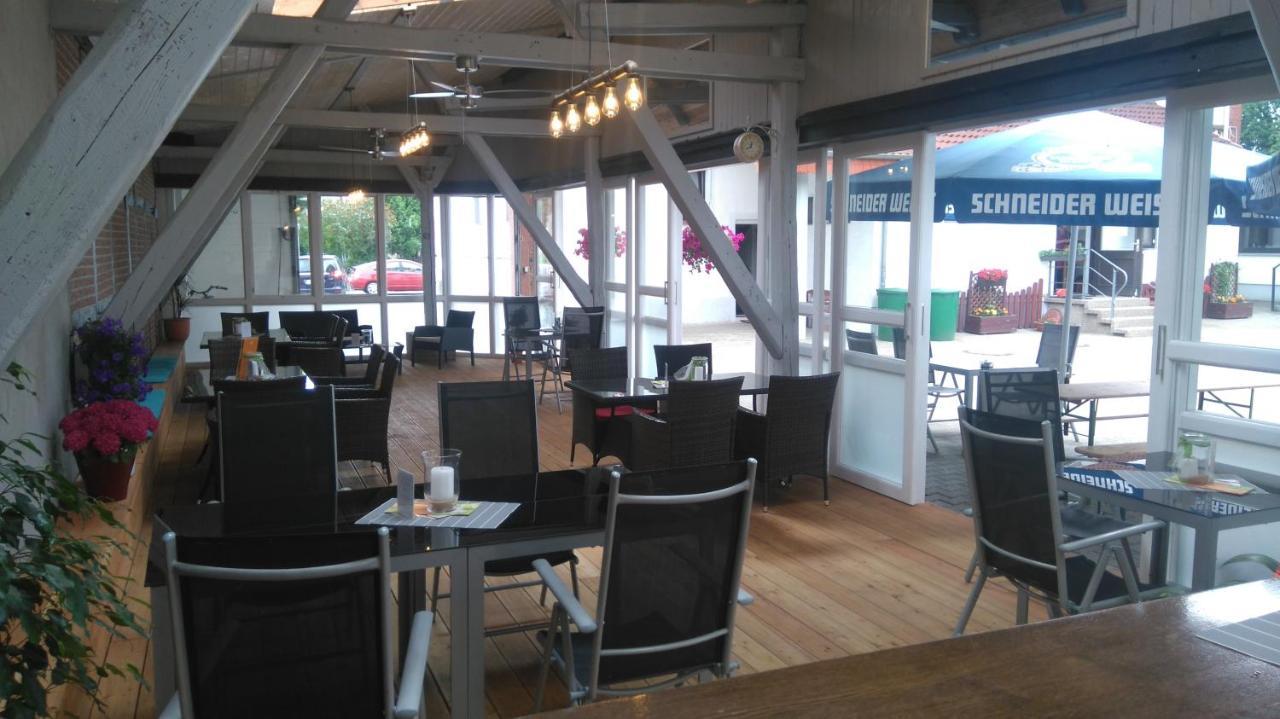 Bennetts Restaurant Und Hotel Wittingen 外观 照片